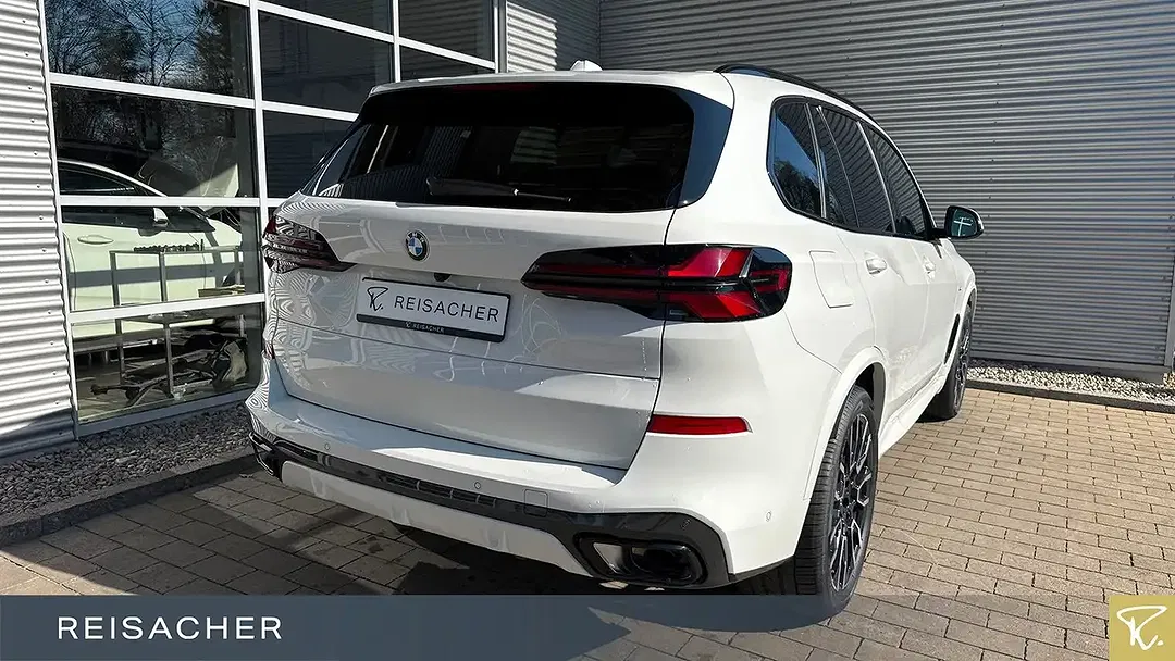 BMW X5 - Thumbnail 2