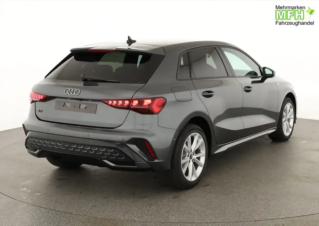 Audi A3 - Thumbnail 2