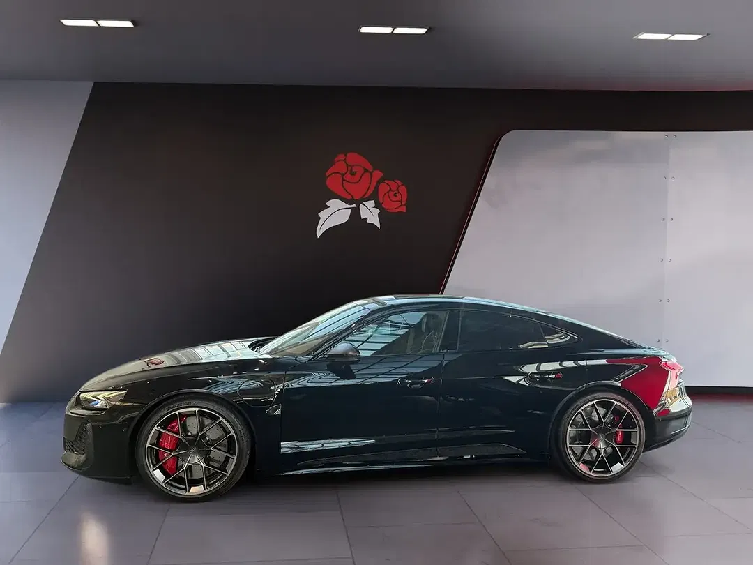 Audi RS e-tron GT - Thumbnail 2