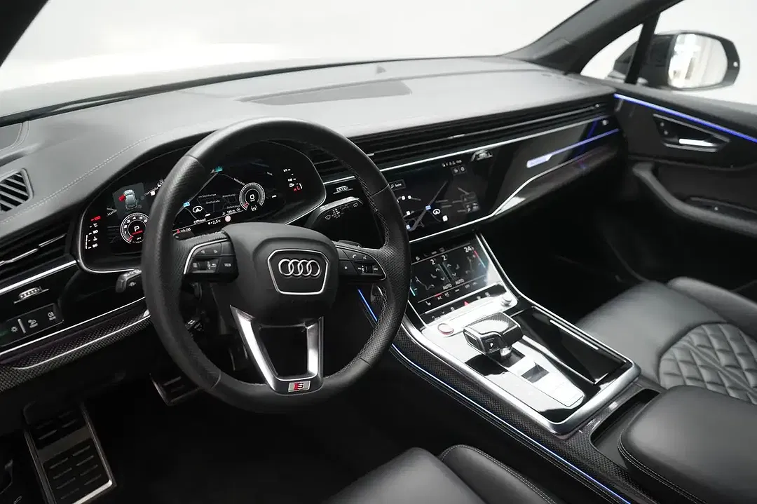Audi SQ7 - Thumbnail 13