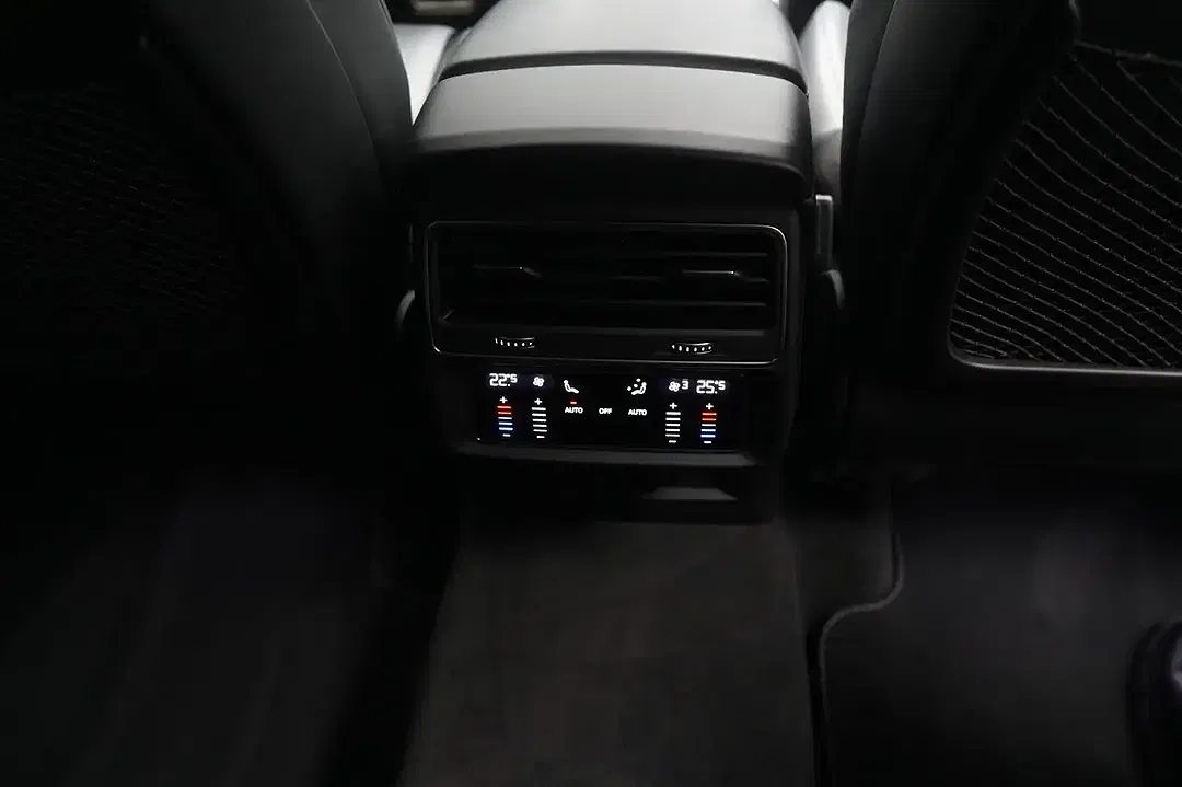 Audi SQ7 - Thumbnail 9