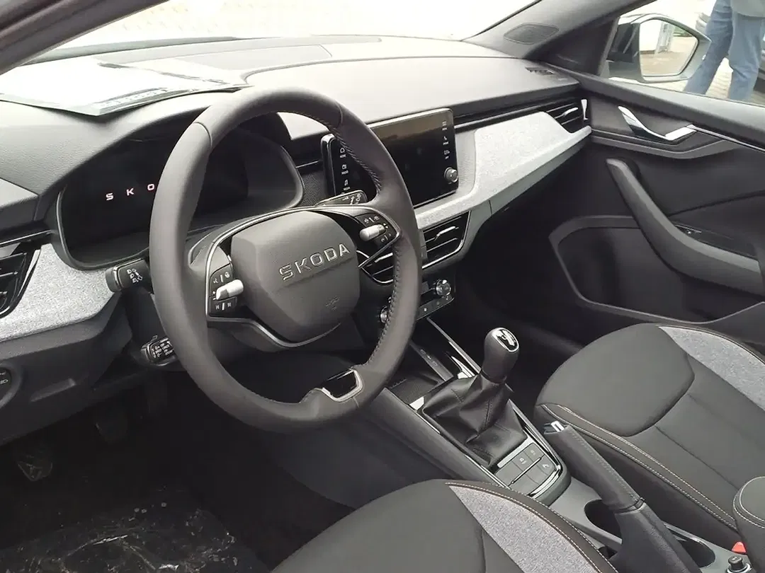 Skoda Scala - Thumbnail 6