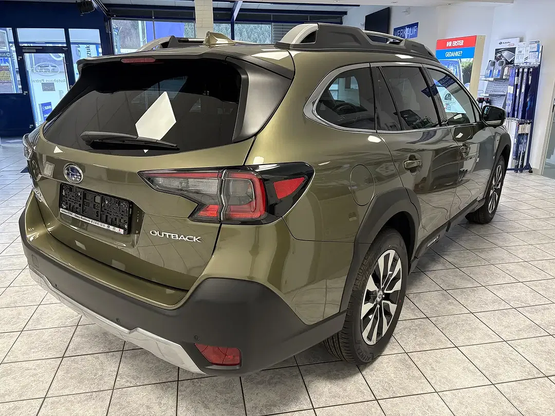 Subaru OUTBACK - Thumbnail 3