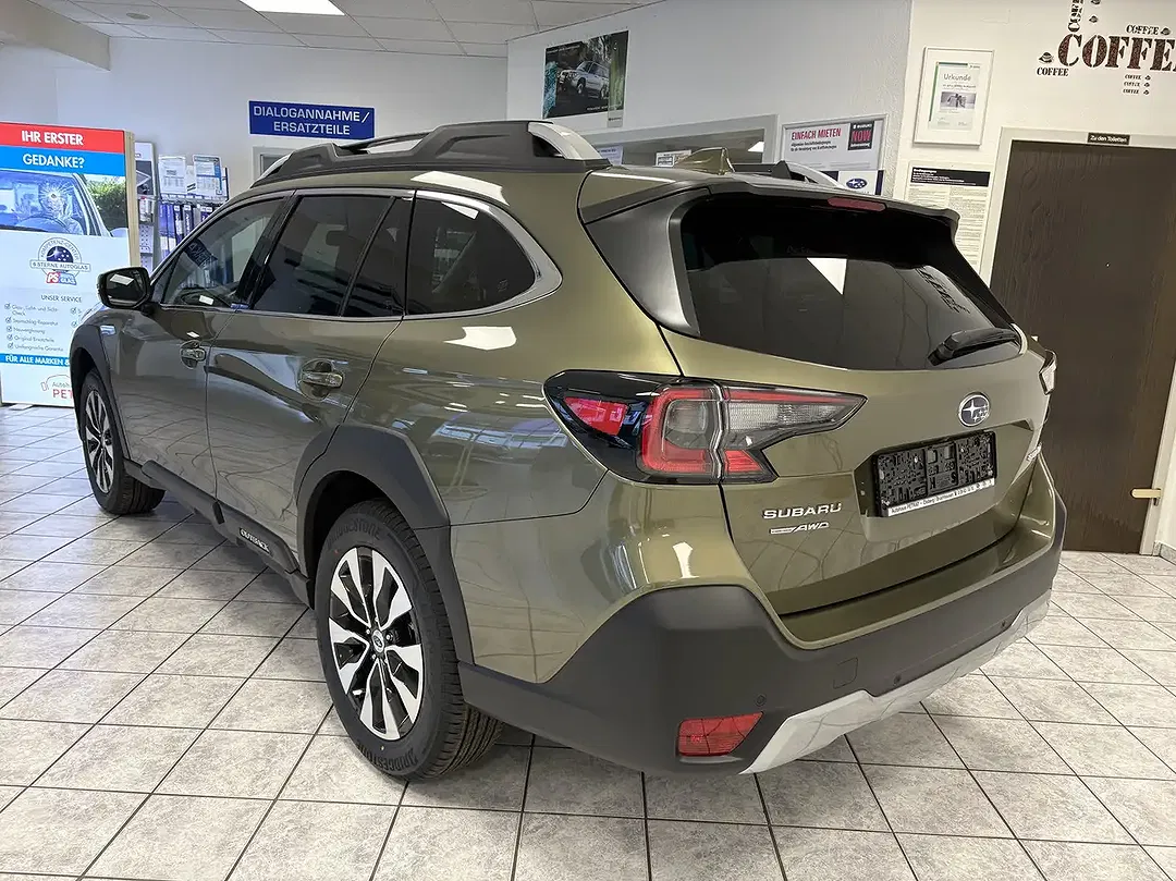 Subaru OUTBACK - Thumbnail 4