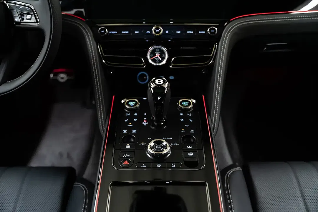 Bentley Flying Spur - Thumbnail 12