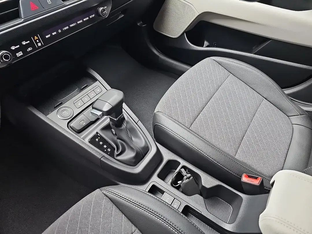 Kia Stonic - Thumbnail 12