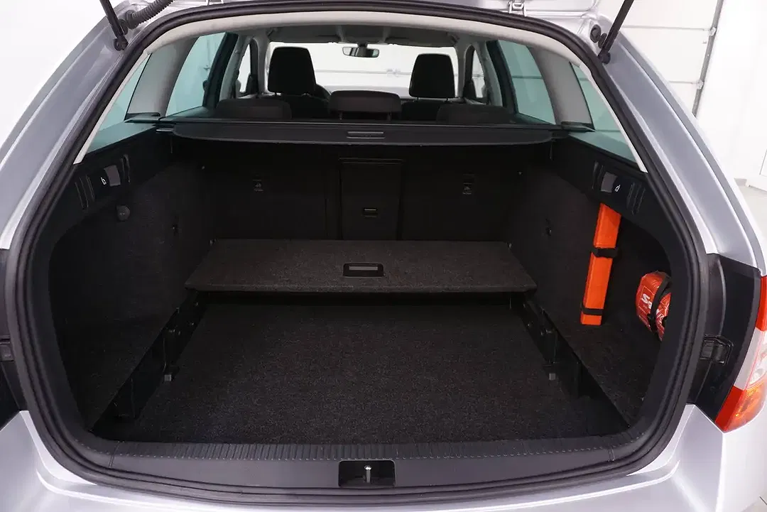 Skoda Octavia - Thumbnail 18