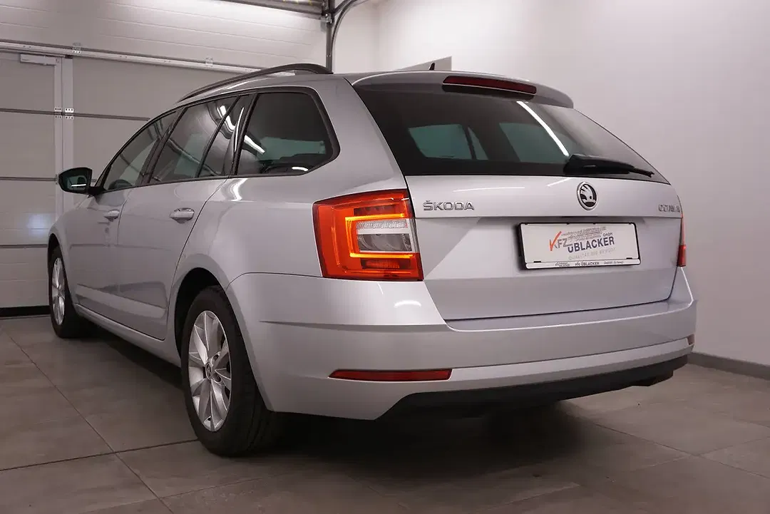 Skoda Octavia - Thumbnail 2