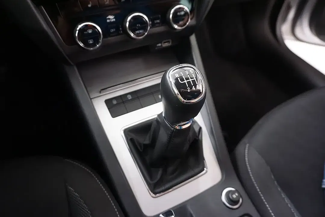 Skoda Octavia - Thumbnail 5