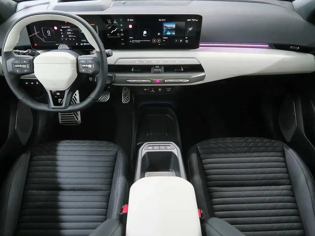 Kia EV4 - Thumbnail 15
