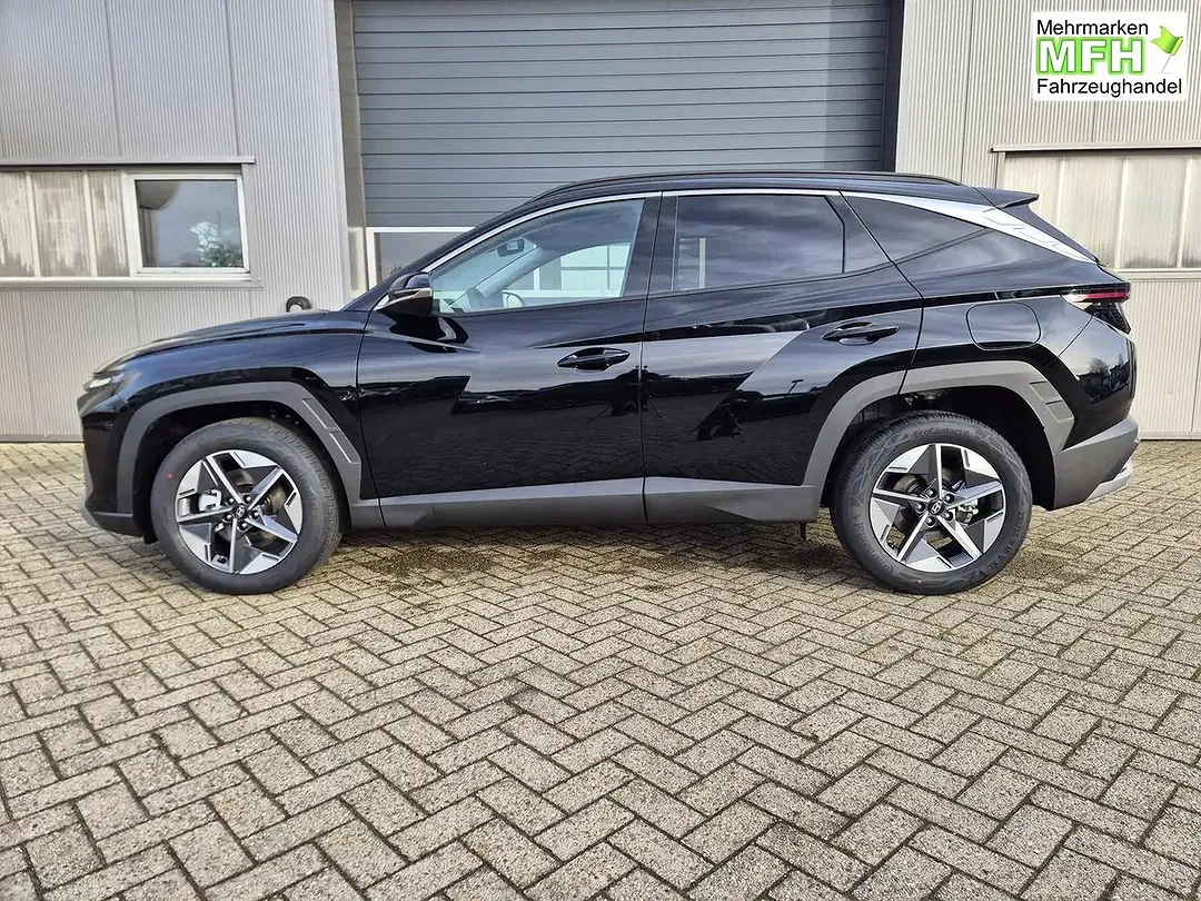 Hyundai TUCSON - Thumbnail 2