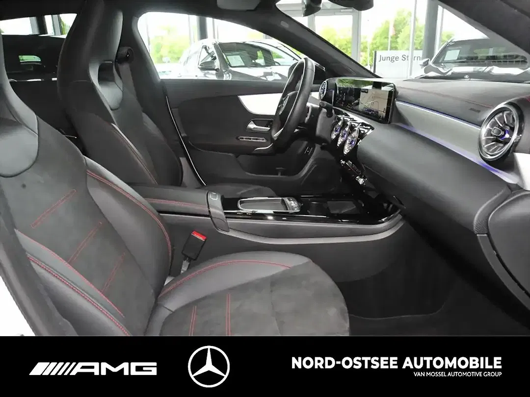 Mercedes-Benz CLA 250 - Thumbnail 10