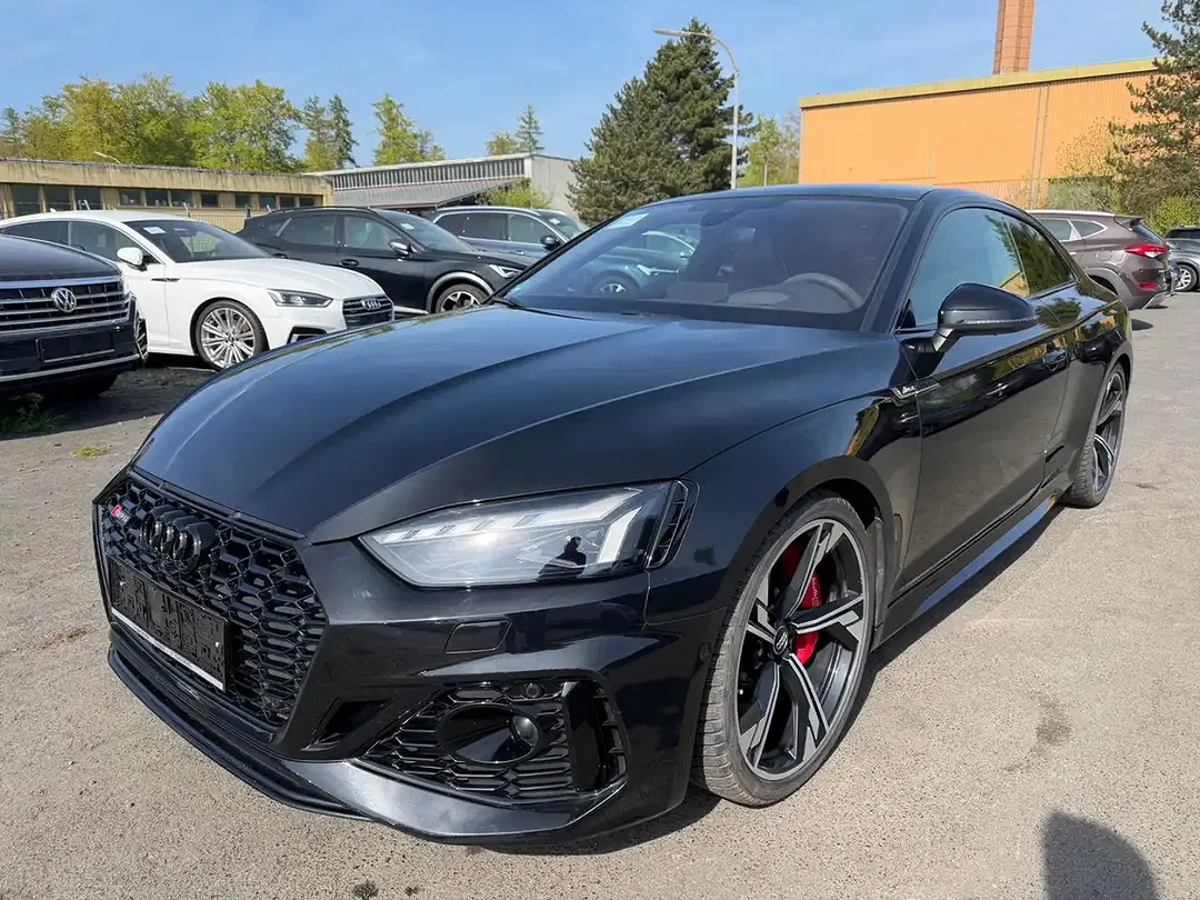 Audi RS5 - Thumbnail 3