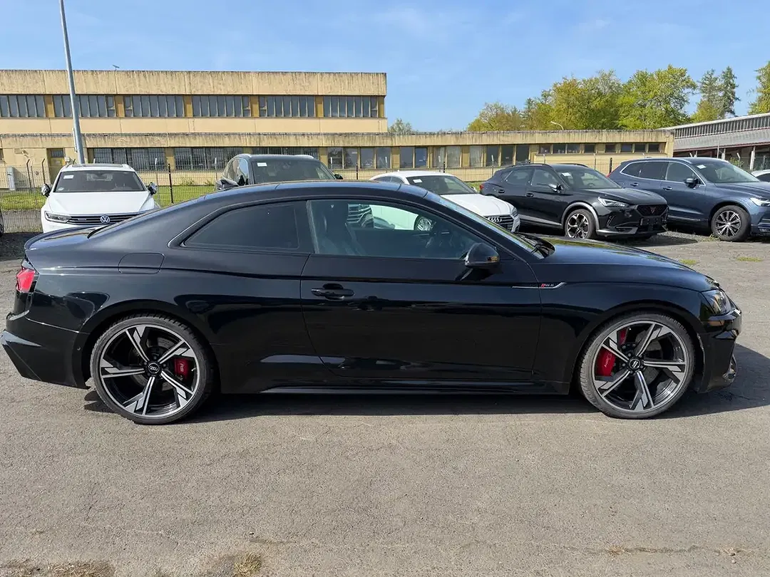 Audi RS5 - Thumbnail 4