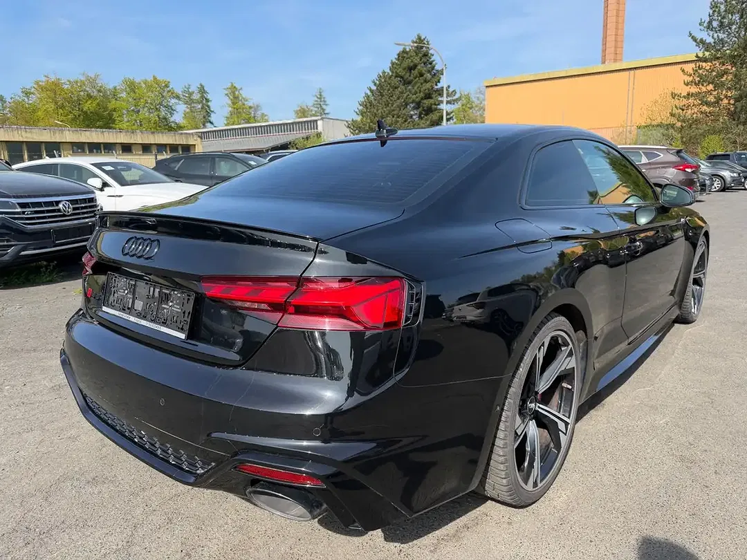 Audi RS5 - Thumbnail 5