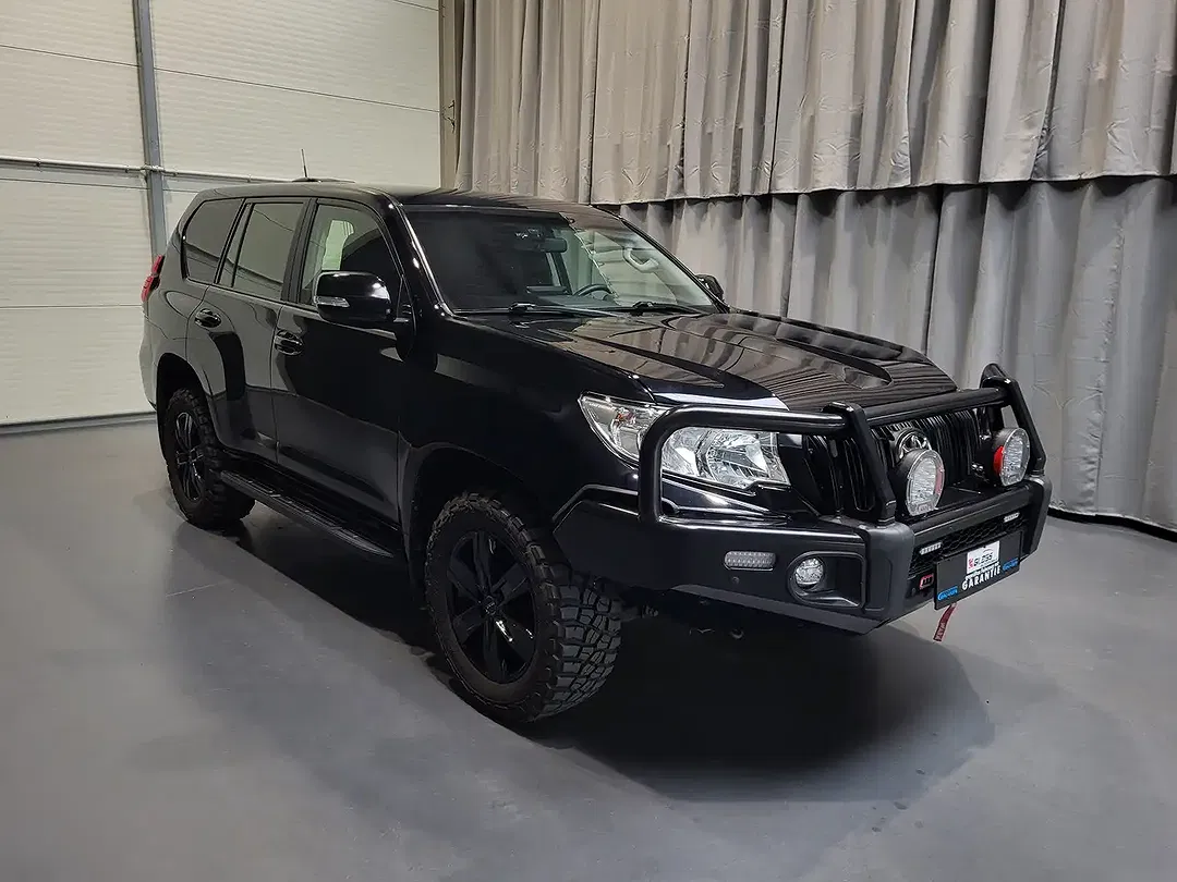 Toyota Land Cruiser - Thumbnail 2
