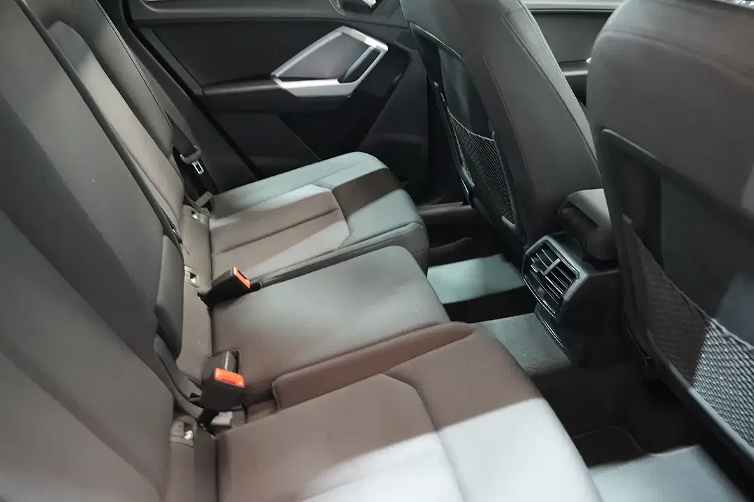 Audi Q3 - Thumbnail 7