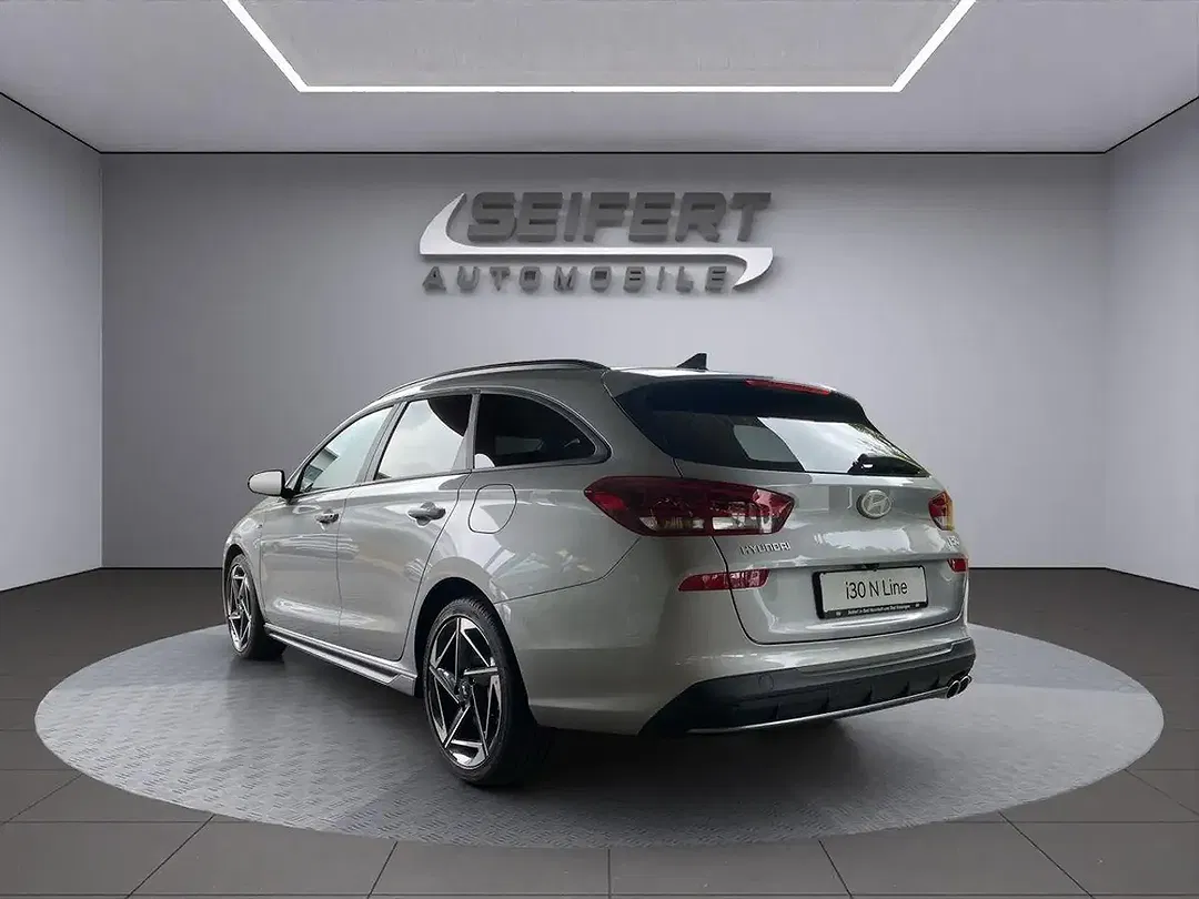 Hyundai i30 - Thumbnail 3