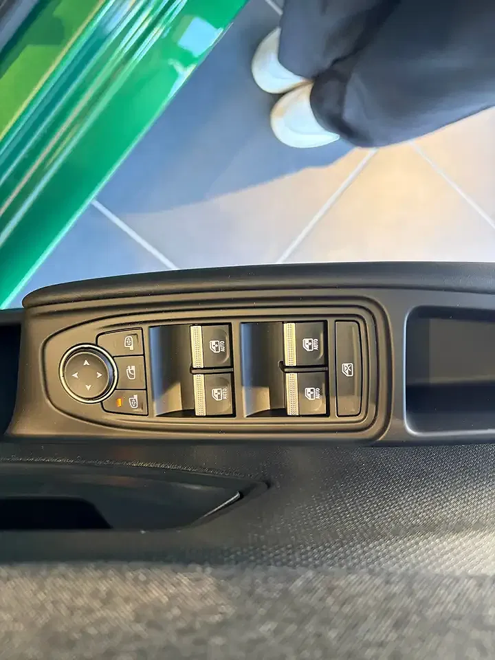 Renault Clio - Thumbnail 10