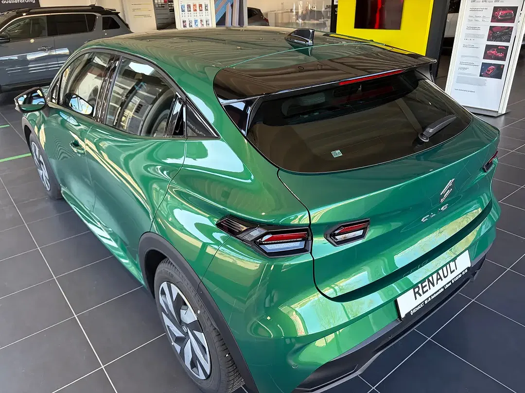 Renault Clio - Thumbnail 3