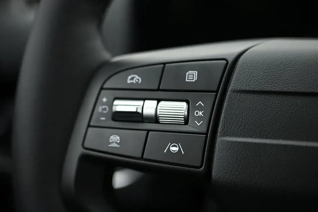 Kia K4 - Thumbnail 11
