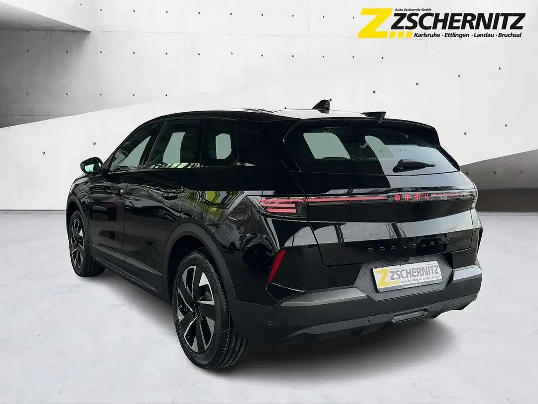 Opel Grandland - Thumbnail 2