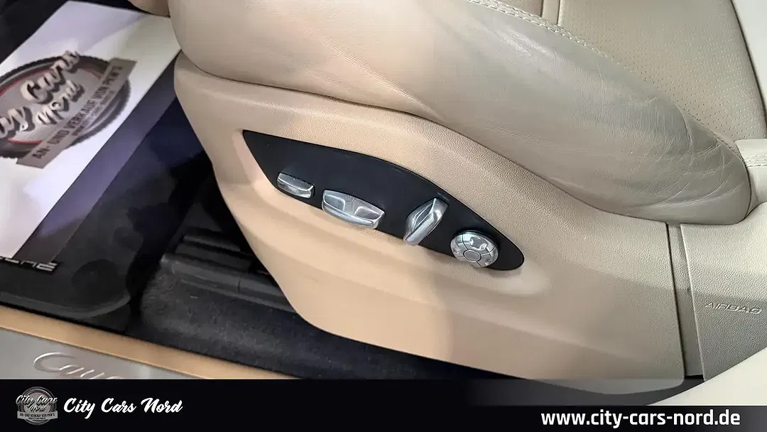 Porsche Cayenne - Thumbnail 13