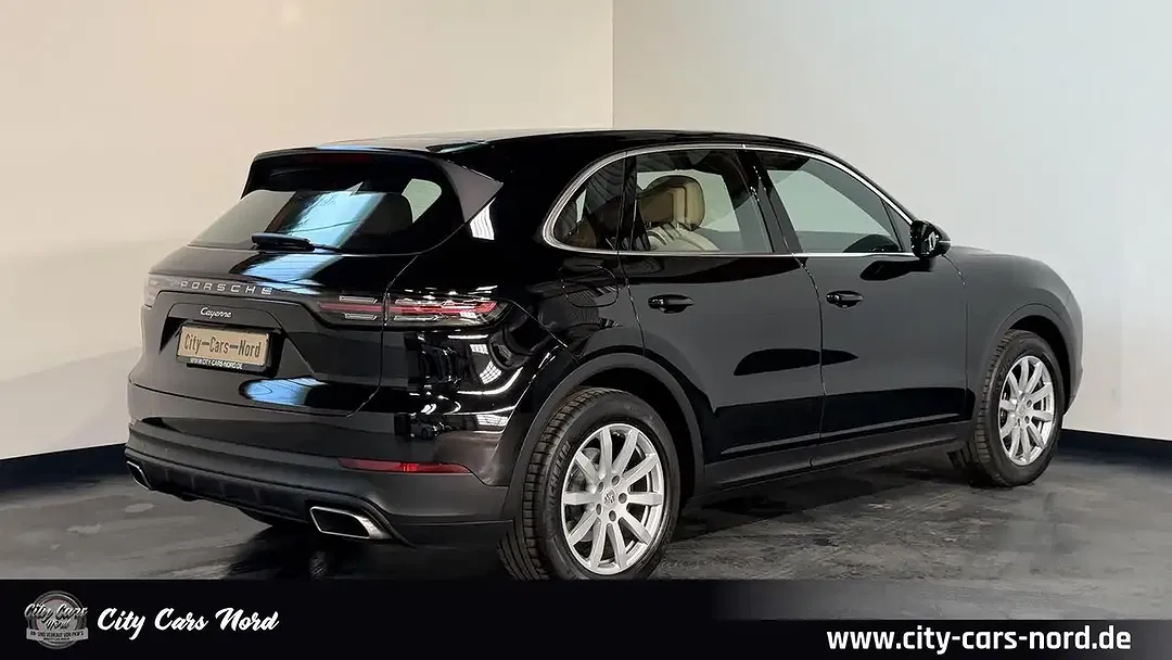 Porsche Cayenne - Thumbnail 5