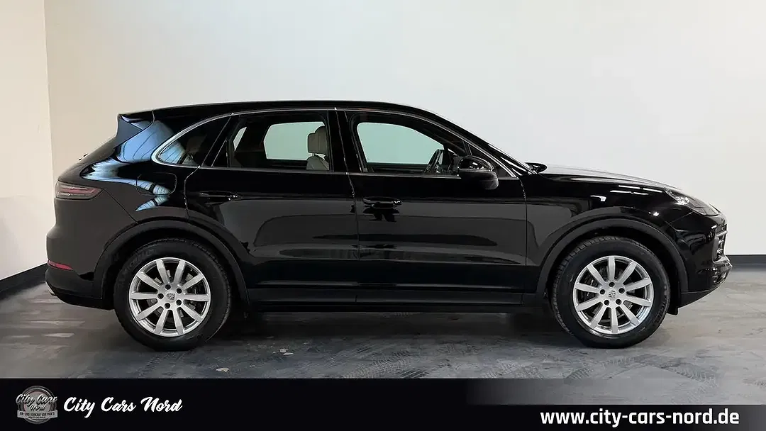 Porsche Cayenne - Thumbnail 6