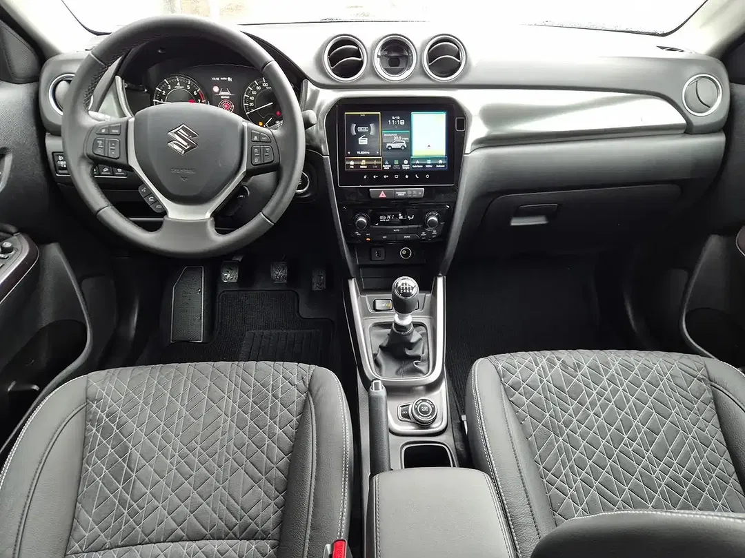 Suzuki Vitara - Thumbnail 10