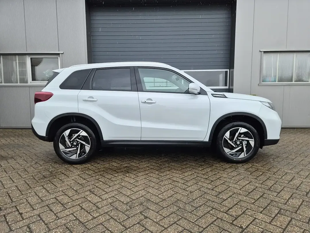Suzuki Vitara - Thumbnail 6