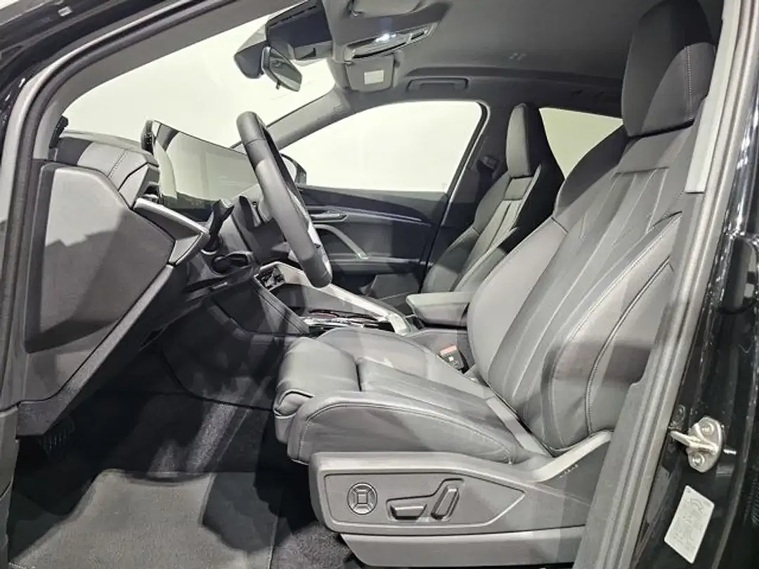 Audi Q5 - Thumbnail 12