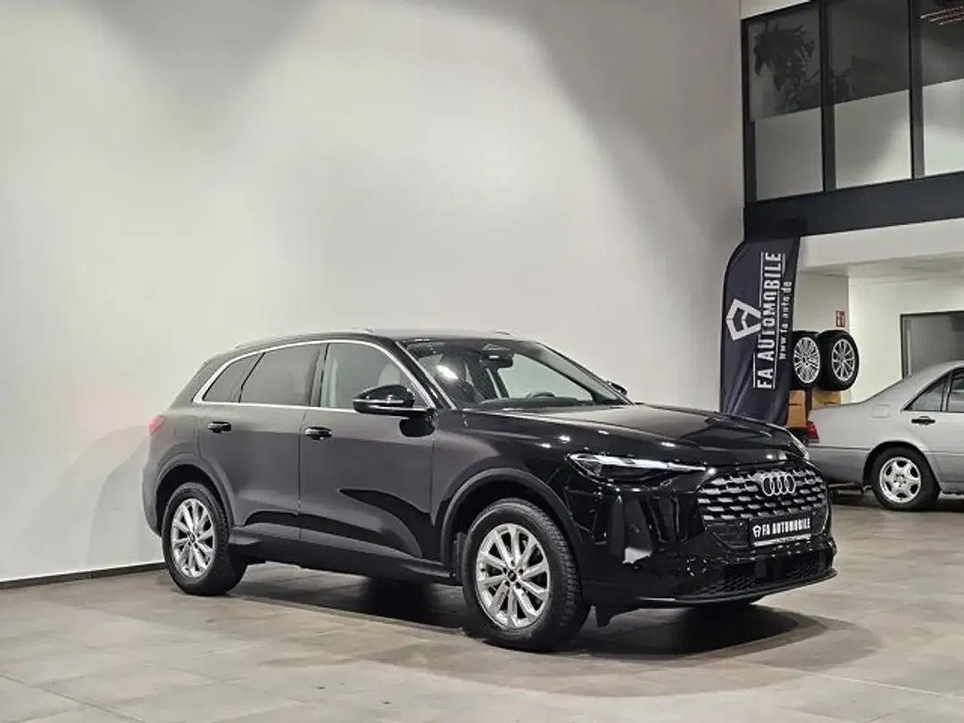 Audi Q5 - Thumbnail 3