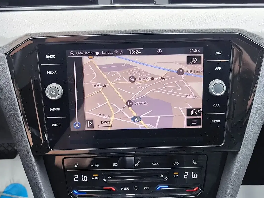 Volkswagen Passat Variant - Thumbnail 11