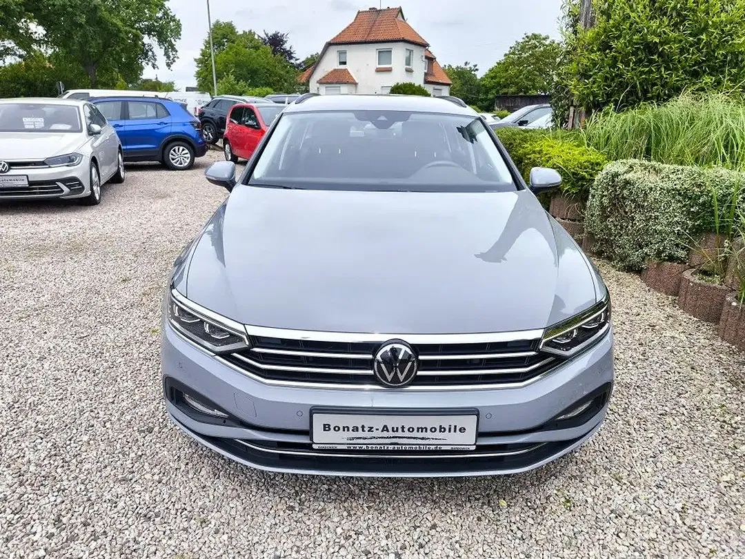 Volkswagen Passat Variant - Thumbnail 2