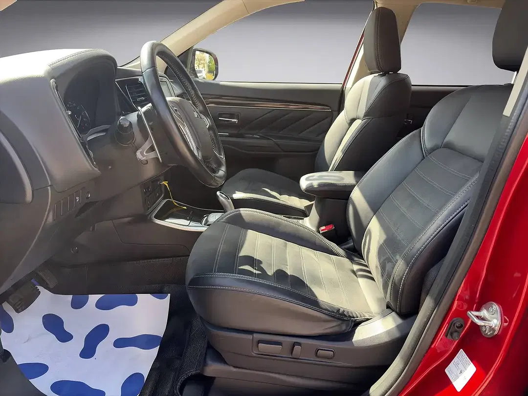 Mitsubishi Outlander - Thumbnail 12