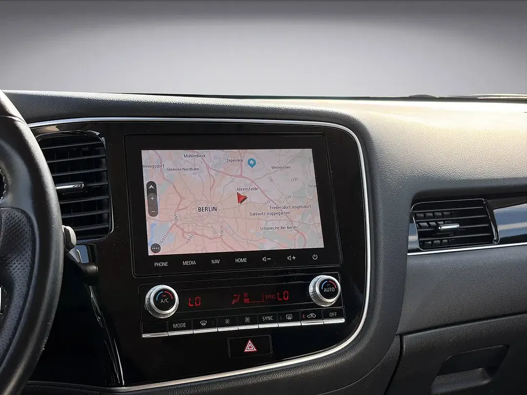 Mitsubishi Outlander - Thumbnail 15