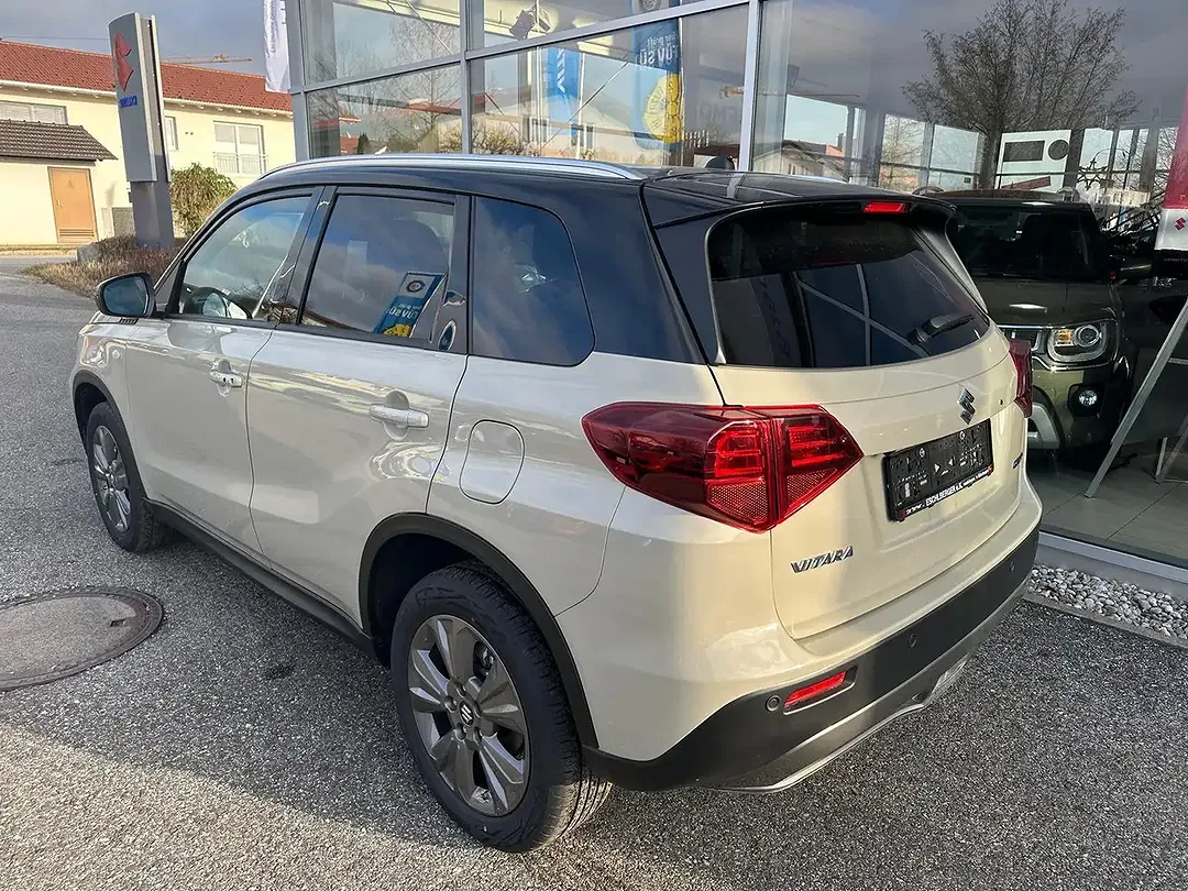 Suzuki Vitara - Thumbnail 3