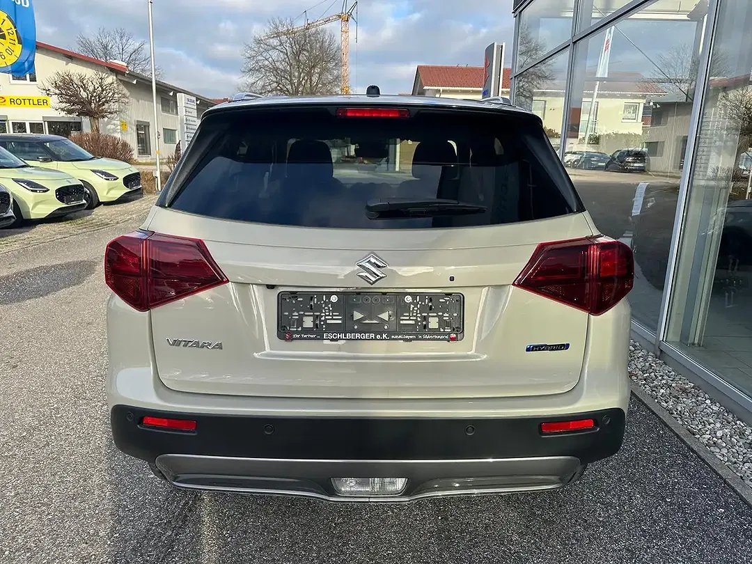 Suzuki Vitara - Thumbnail 4