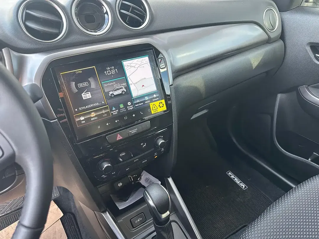 Suzuki Vitara - Thumbnail 9