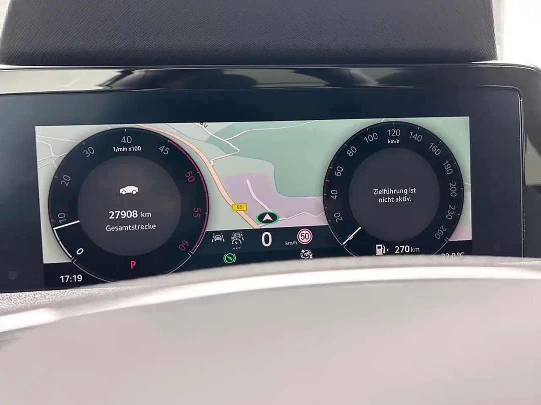 Skoda Superb - Thumbnail 16