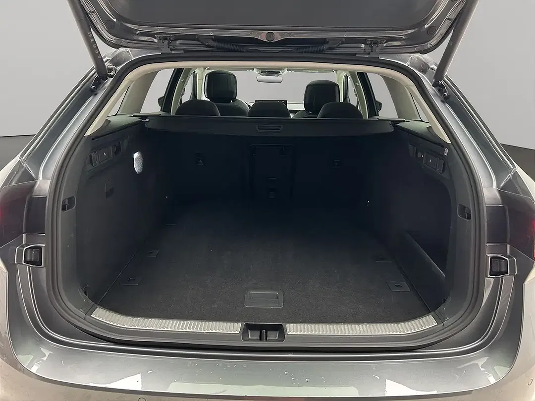 Skoda Superb - Thumbnail 8