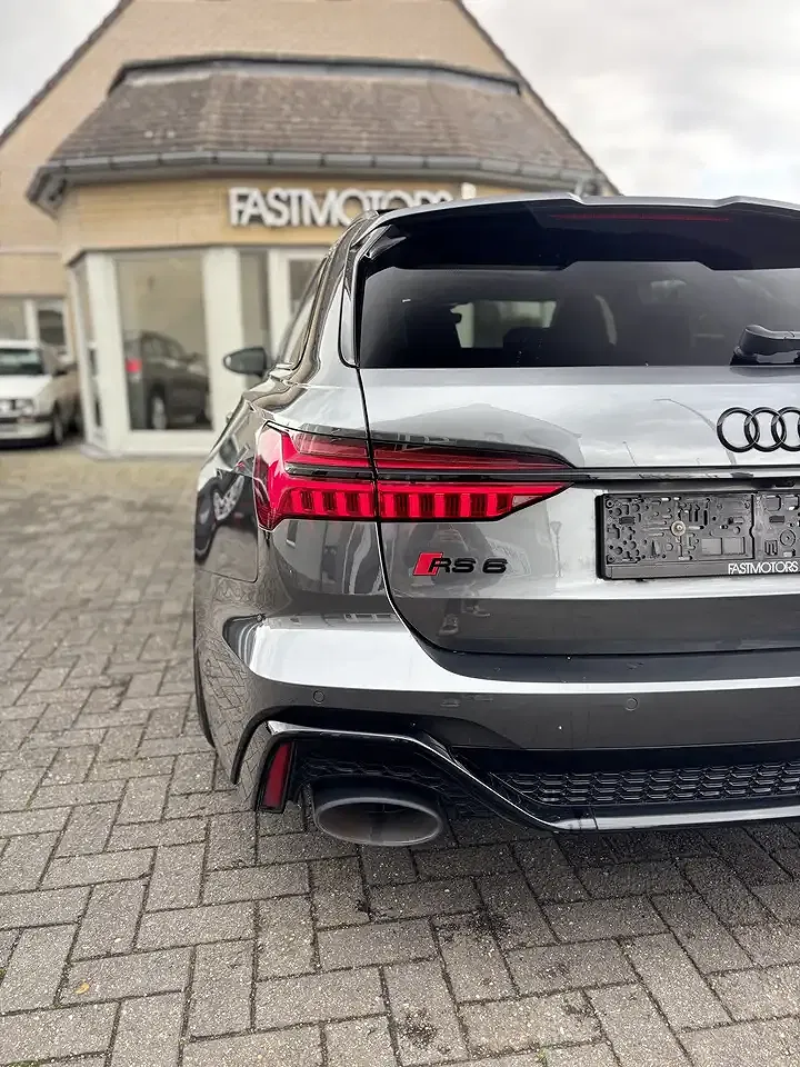 Audi RS6 - Thumbnail 10