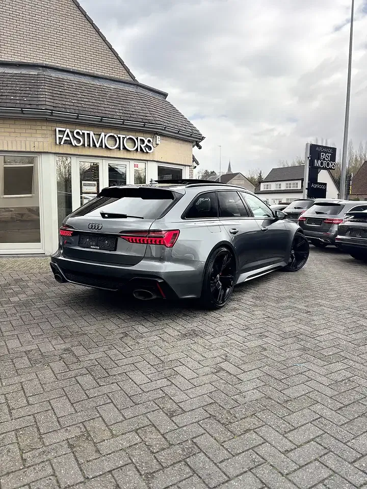 Audi RS6 - Thumbnail 4