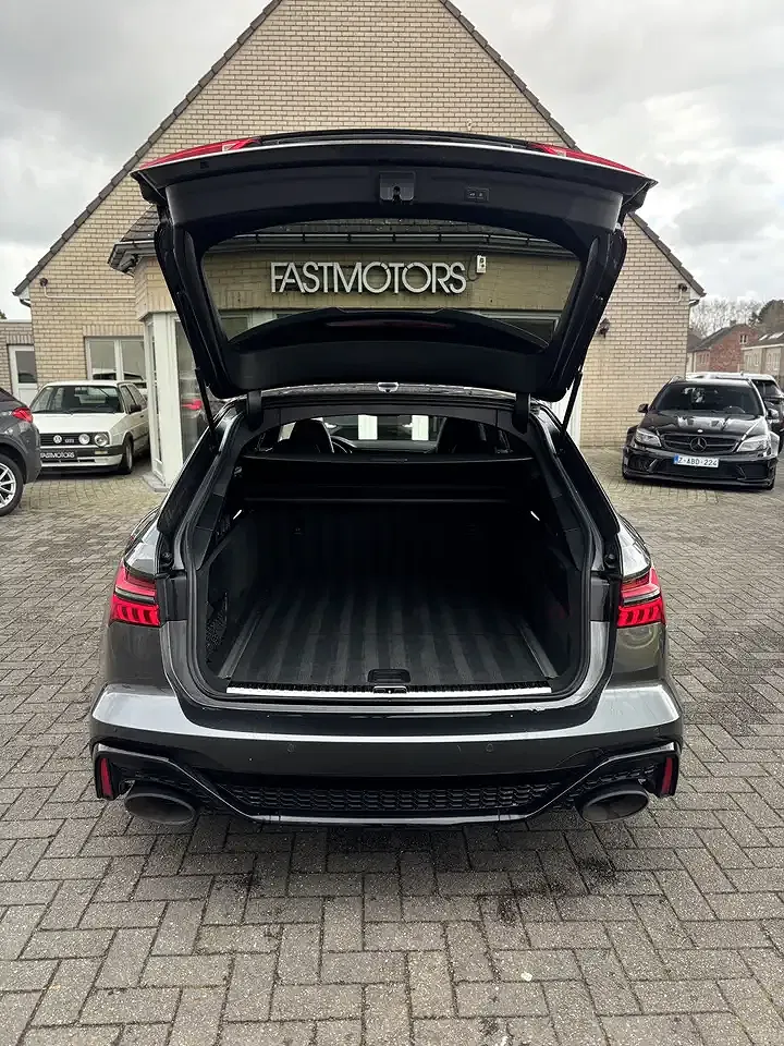 Audi RS6 - Thumbnail 9