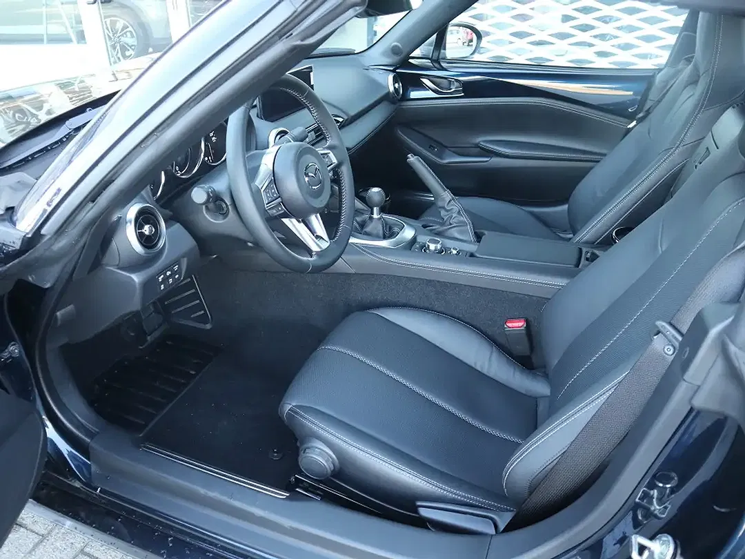 Mazda MX-5 - Thumbnail 11