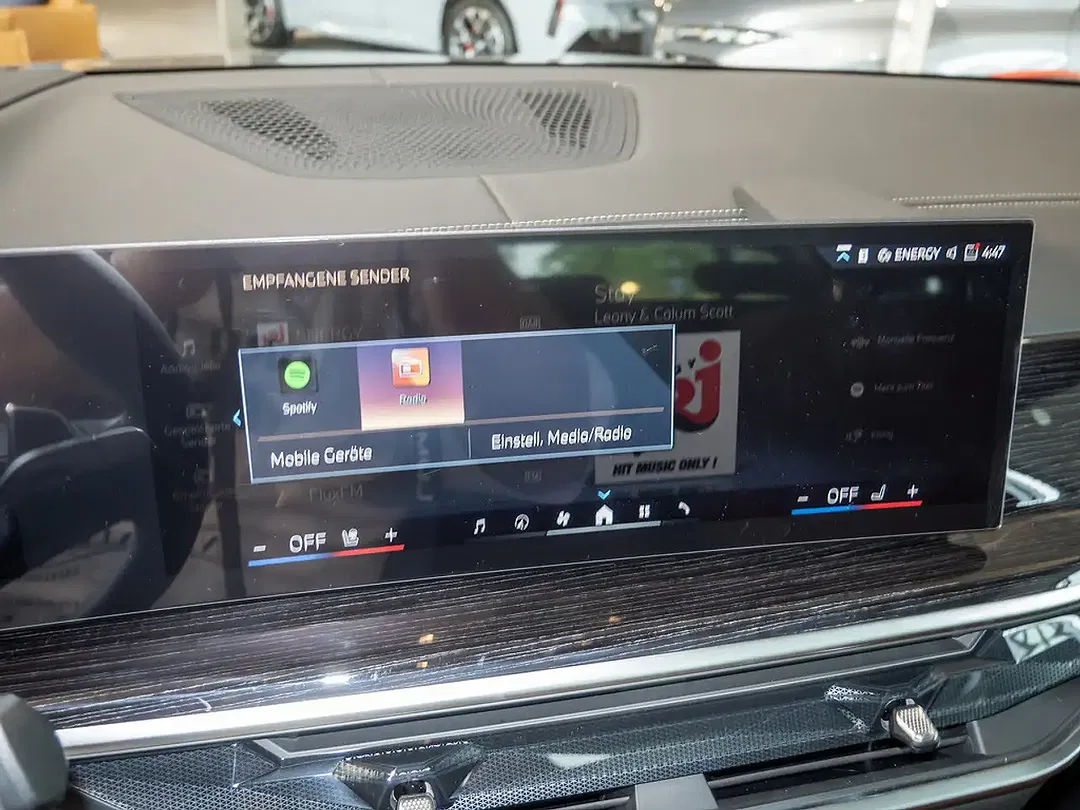 BMW X5 - Thumbnail 12