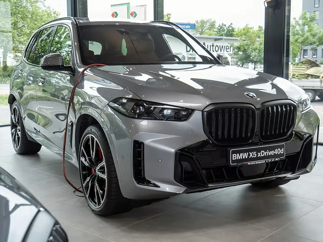 BMW X5 - Thumbnail 2