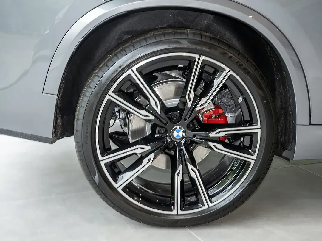 BMW X5 - Thumbnail 5