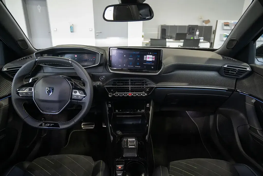 Peugeot 2008 - Thumbnail 5